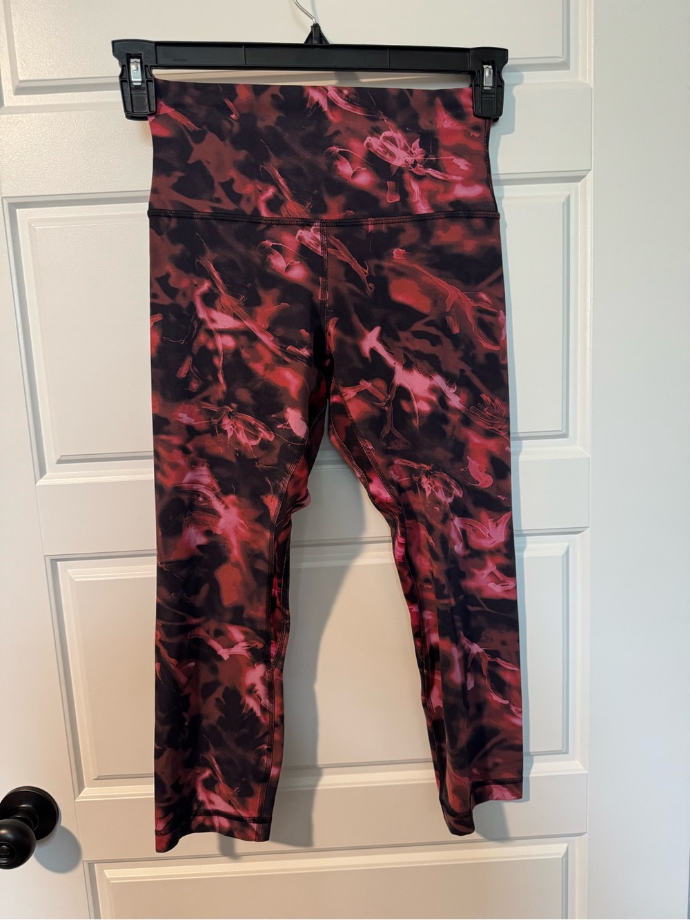 Lululemon Align 21” Crop Leggings, Pink Abstract Print, Size 6